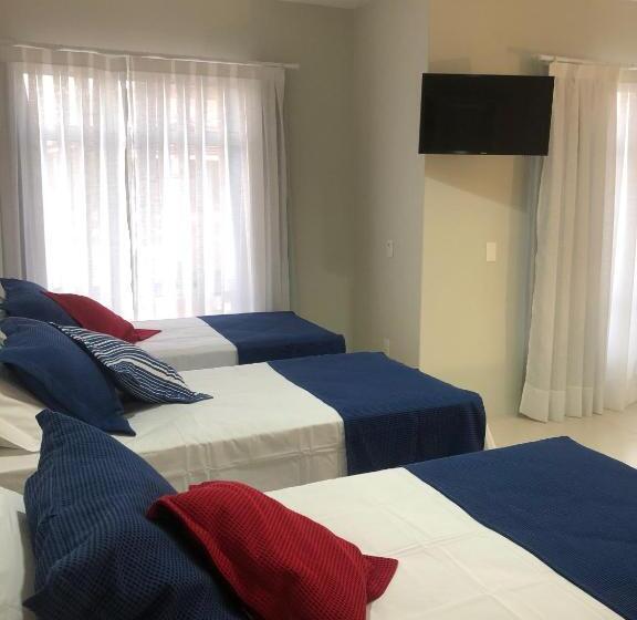 جناح عائلي, Fish Inn