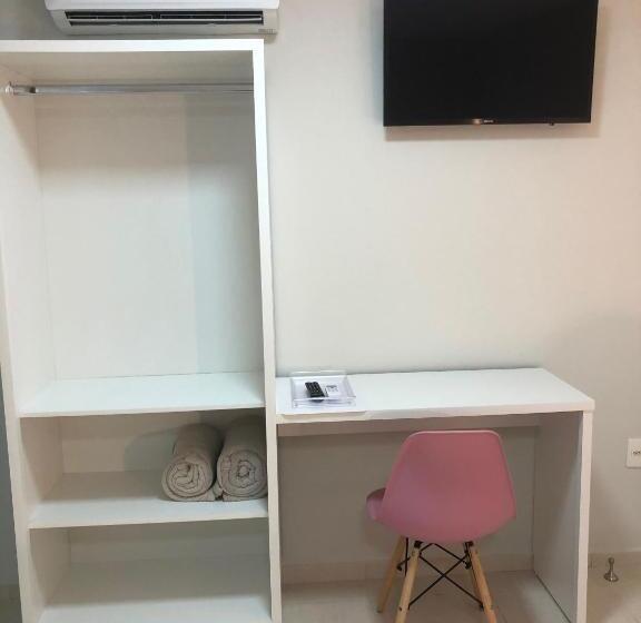 غرفة قياسية, Fish Inn