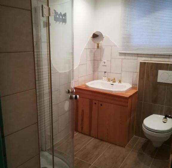 Номер Стандарт, Lindlhof Fam. Taferner