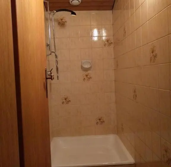 Habitació Estàndard Bany Compartit, Maurachbauer