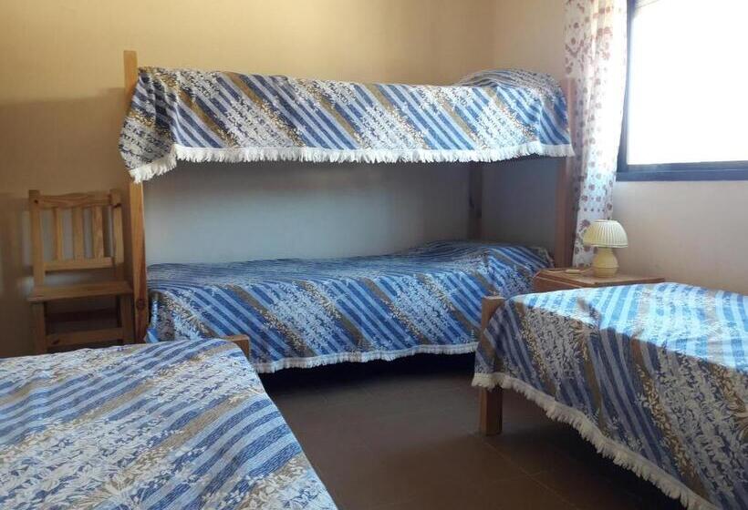 经典四人房间, Molise