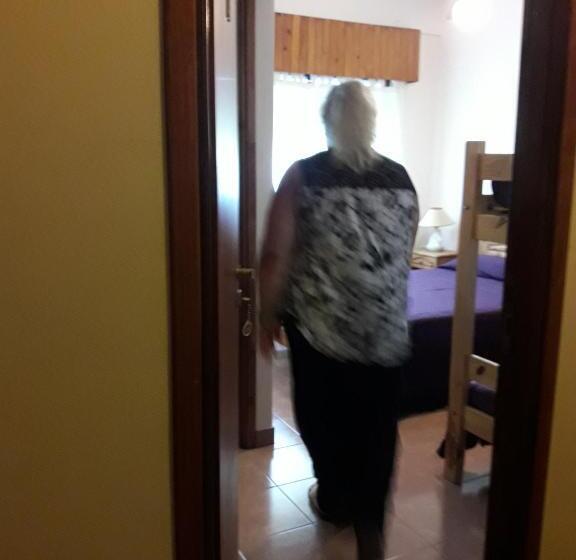 四人标准间, Molise