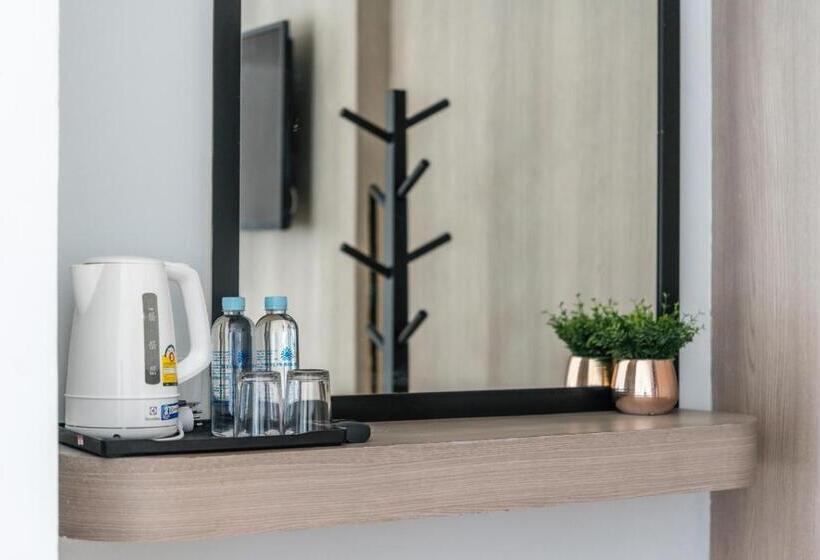 جناح مطلّ علي البحر, Mylin Holiday