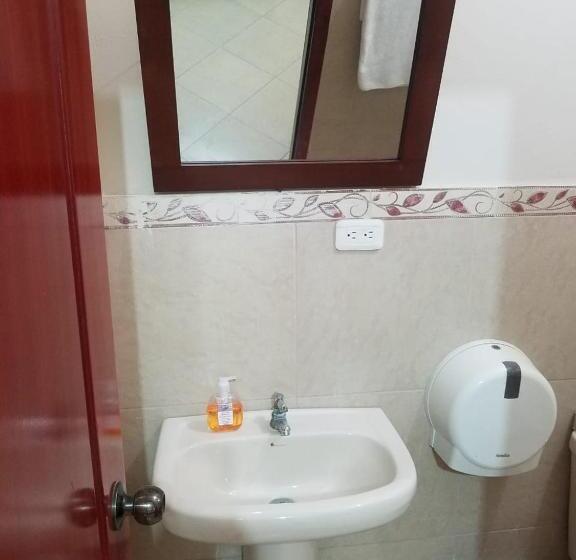 Четырехместный Номер Стандарт, Sea World