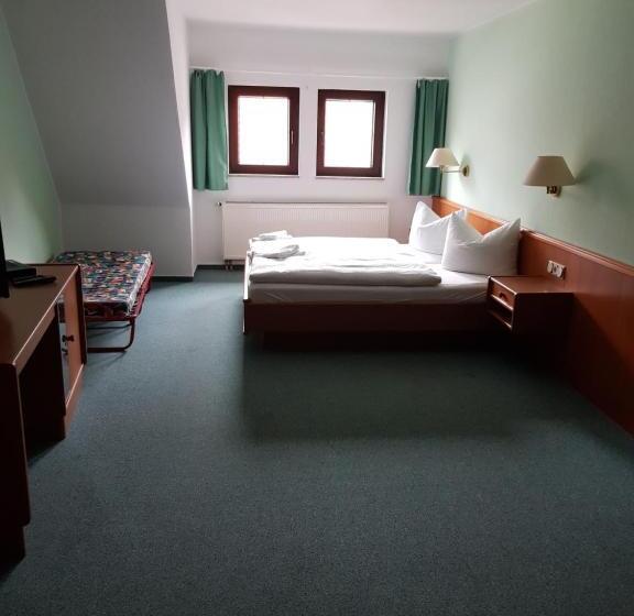 Номер Стандарт, Zur Altstadt