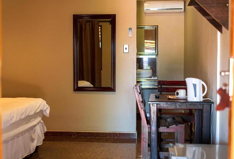 اتاق خانوادگی, Msc Hotel Otjiwarongo