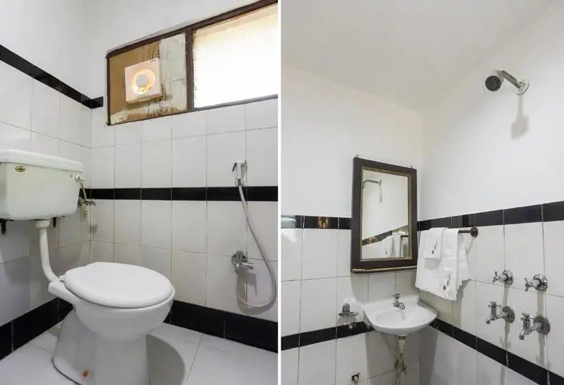 Classic Kolmen Hengen Huone, Oyo Flagship Hotel Raja