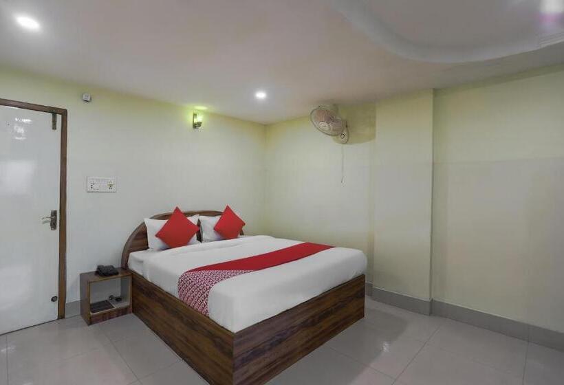 חדר קלאסי לשלושה, Oyo Flagship Hotel Raja