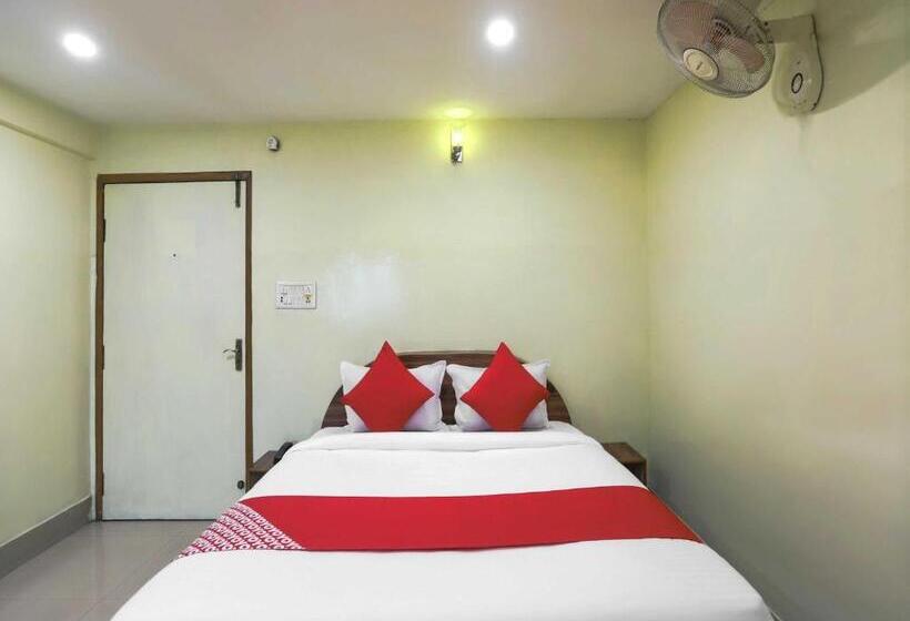 חדר קלאסי לשלושה, Oyo Flagship Hotel Raja