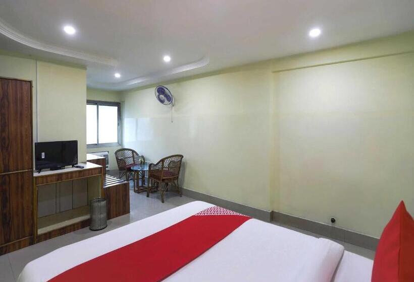 חדר קלאסי לשלושה, Oyo Flagship Hotel Raja