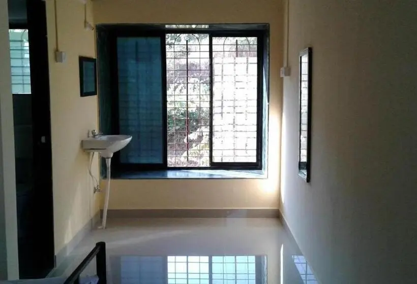 デラックスルーム, Barve Homes