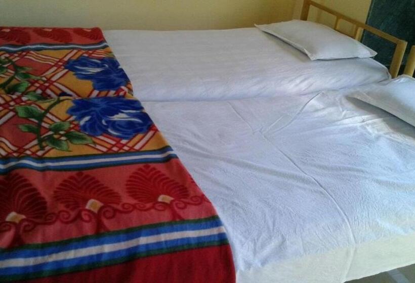 غرفة ديلوكس, Barve Homes