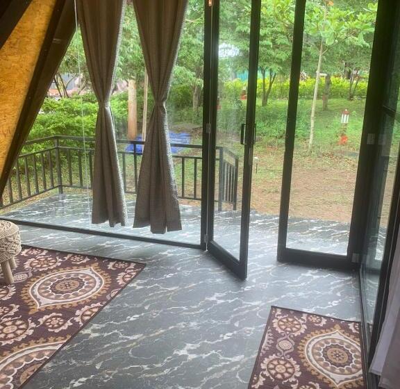 Familjestudio, Chalets Resort Masinagudi