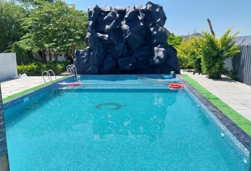 Familjestudio, Chalets Resort Masinagudi