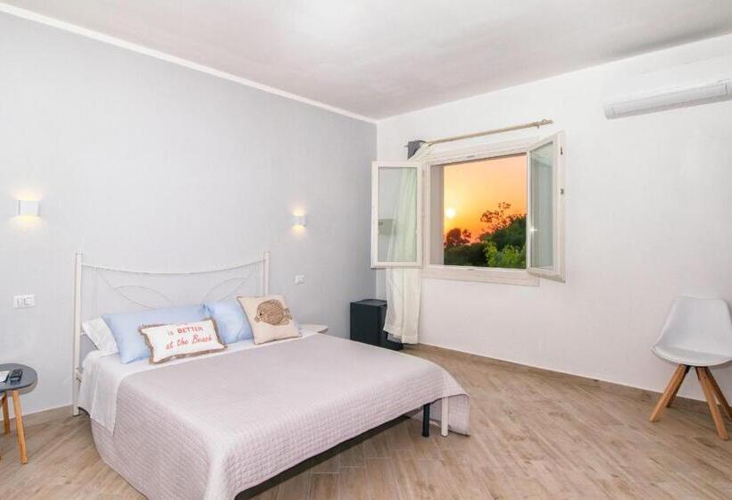 חדר דלוקס נוף לים, Luca S Rooms