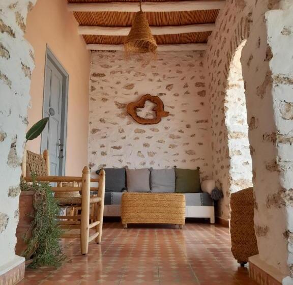 اتاق استاندارد سه نفره, Riad Sanam Essaouira