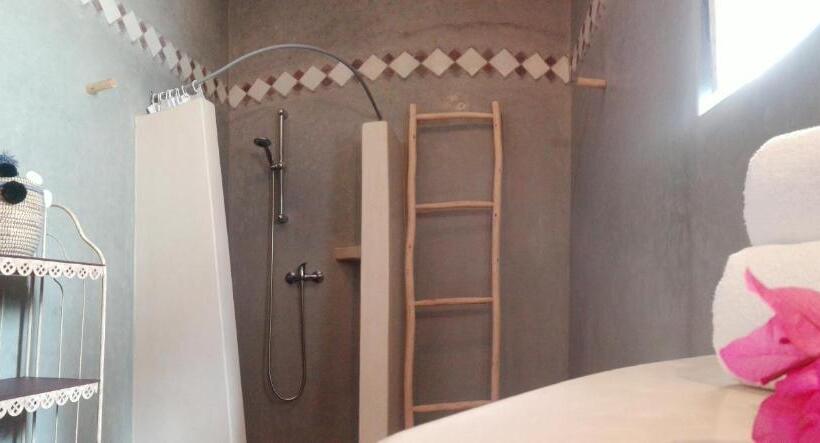 اتاق استاندارد سه نفره, Riad Sanam Essaouira