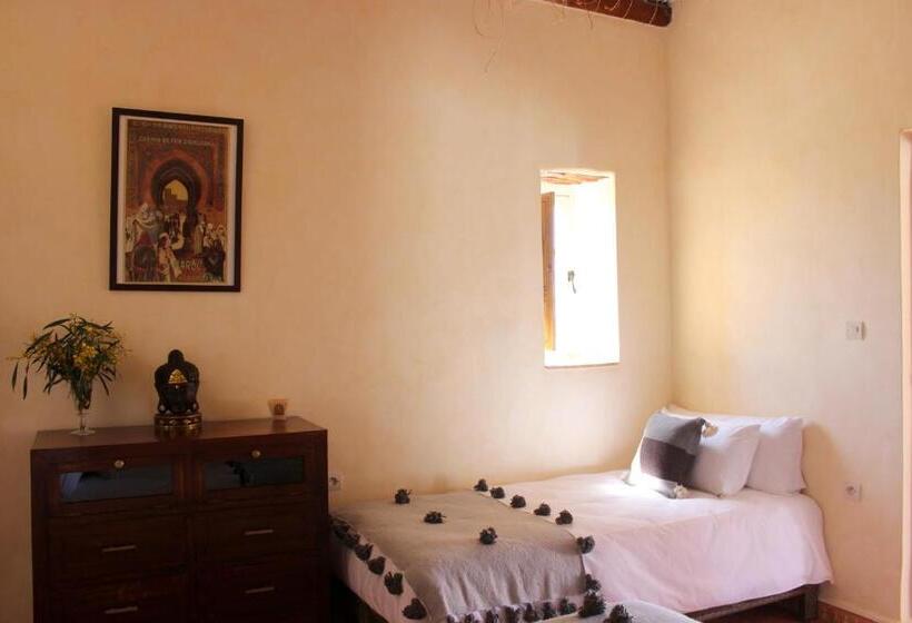 اتاق استاندارد سه نفره, Riad Sanam Essaouira