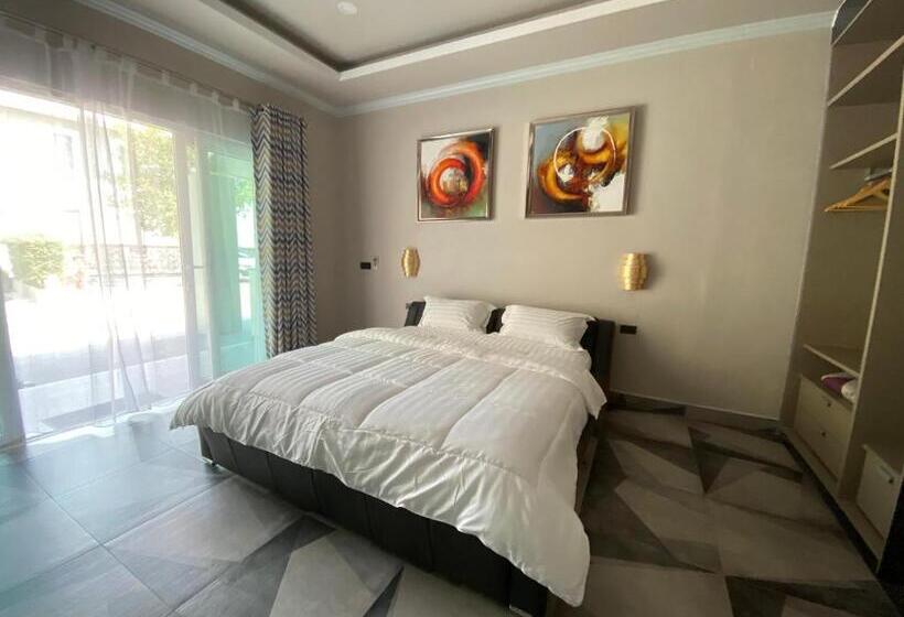 デラックスルーム, Sutalawadee Resort