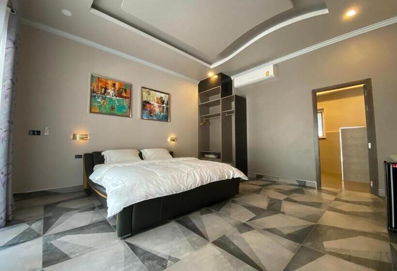 デラックスルーム, Sutalawadee Resort