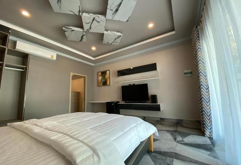 디럭스 룸, Sutalawadee Resort