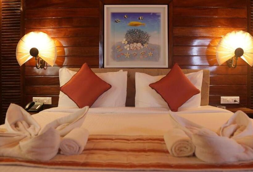 豪华房间, Sandyy Wavess