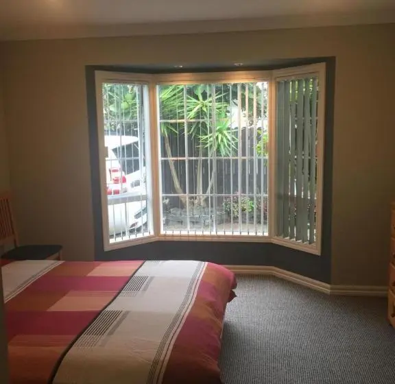 デラックスルーム, The Gardens Bed And Breakfast