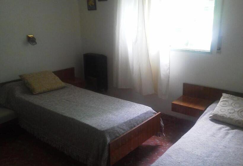 スタンダードトリプルルーム, La Casa De Ramatis