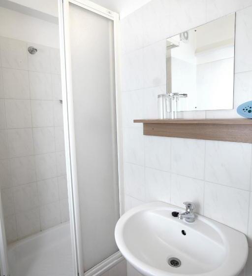 スタンダードルーム, Penzion A Ubytovna Oáza