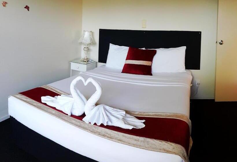 جناح ديلوكس غرفتين نوم, Aurora City Suites Motel