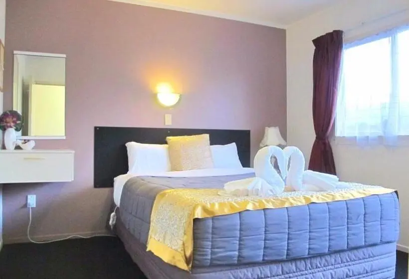 Sviitti 2 Makuuhuonetta, Aurora City Suites Motel