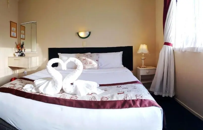 Sviitti 2 Makuuhuonetta, Aurora City Suites Motel