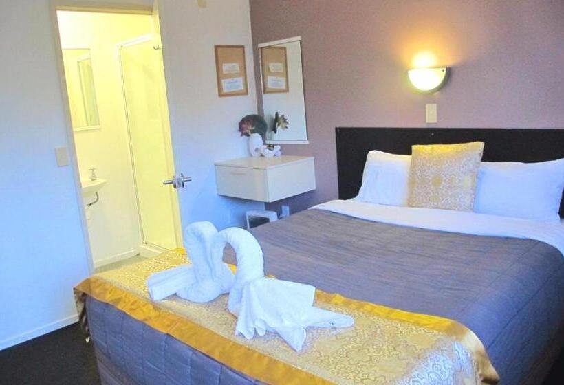 جناح غرفتين نوم, Aurora City Suites Motel