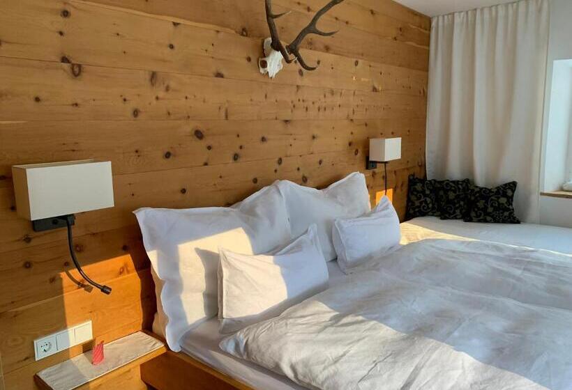 디럭스 룸, Bnb44 Only Rooms No Breakfast