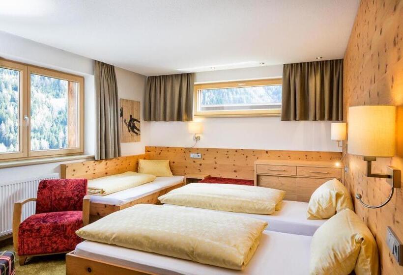 اتاق استاندارد سه نفره, Garni Ernst Falch