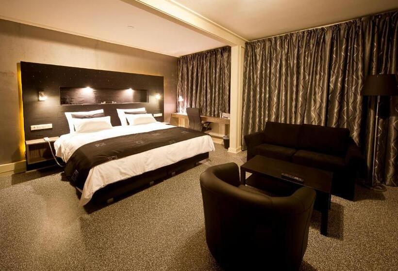 Люкс Повышенной Комфортности, Raadhuis Dinther Suites