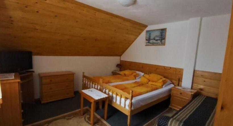 اتاق کلاسیک سه تخته, Bed And Breakfast Vila Lala