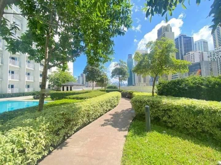 Standard Studio, Condo In Bel Air, Makati