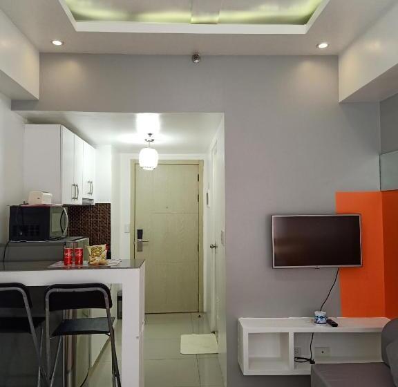 Standard Studio, Condo In Bel Air, Makati