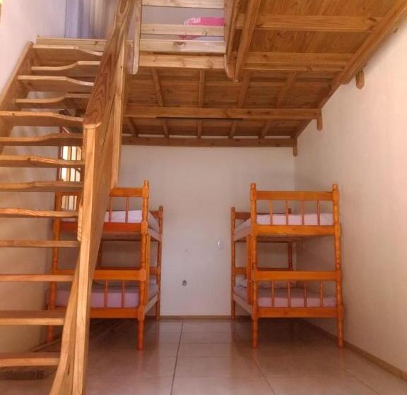 家庭间, Floripa Camping E Hostel