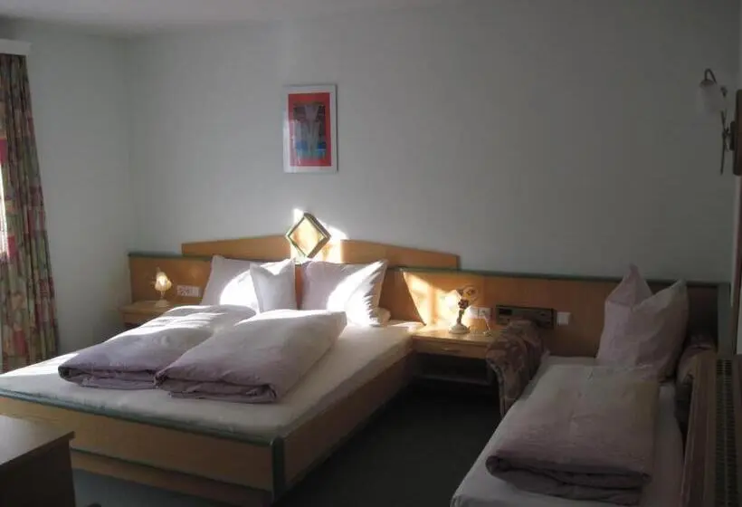 اتاق استاندارد سه نفره, Frühstückspension & Ferienhaus Fädnerspitze
