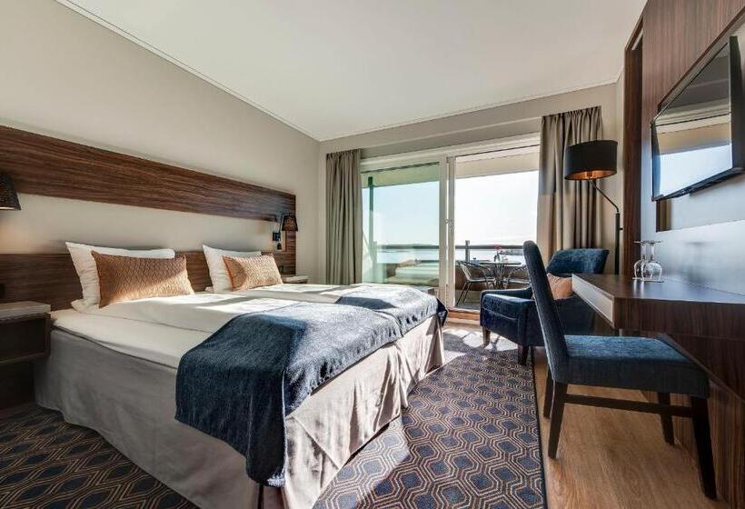 غرفة قياسية مطلّة علي البحر, Holmen Fjordhotell