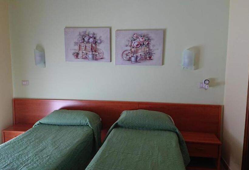 غرفة قياسية, Albergo Casa Lupi