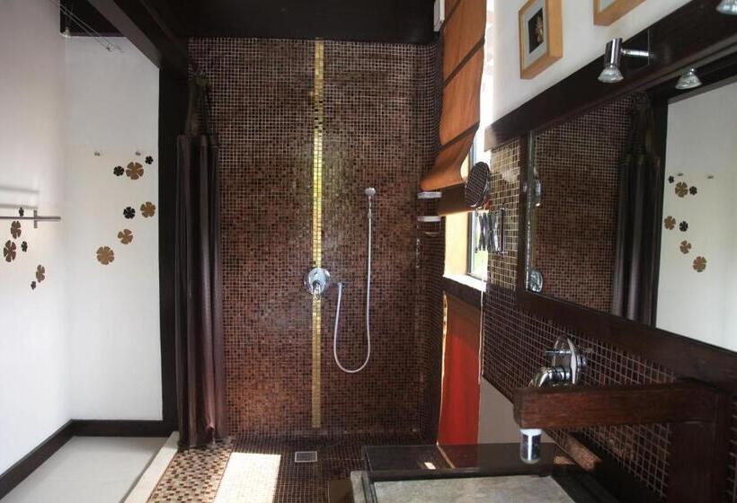 سوئیت 2 خوابه, Chaykovski Boutique H