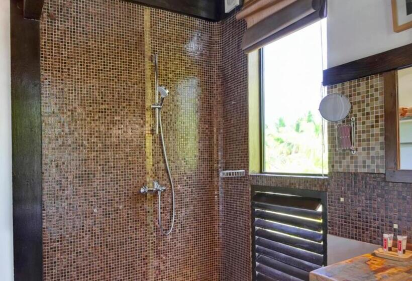 سوئیت 2 خوابه, Chaykovski Boutique H