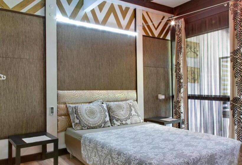 سوئیت 2 خوابه, Chaykovski Boutique H