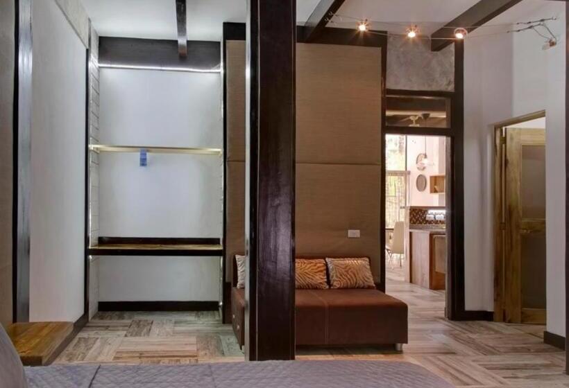 آپارتمان 2 خوابه, Chaykovski Boutique H