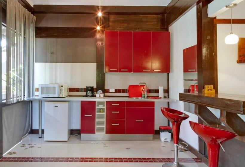 سوئیت 2 خوابه, Chaykovski Boutique H