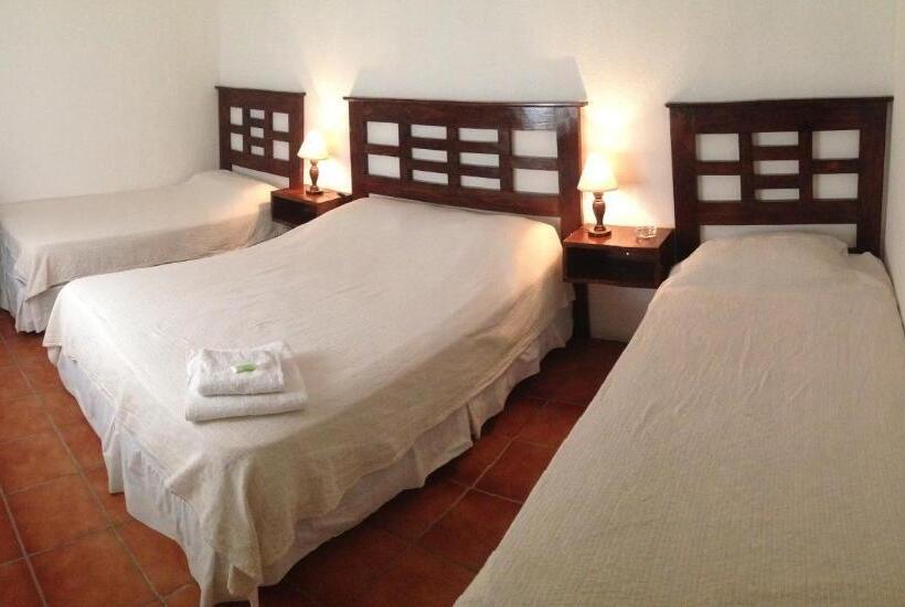 Четырехместный Номер Стандарт, Colonial