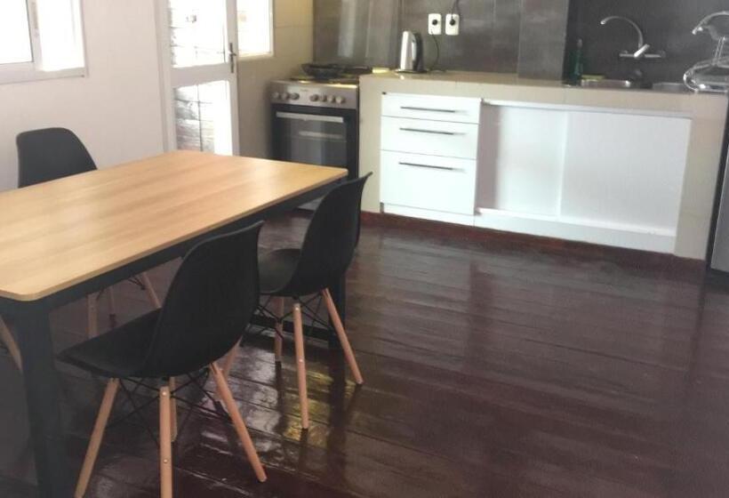 Номер Superior, Colonial